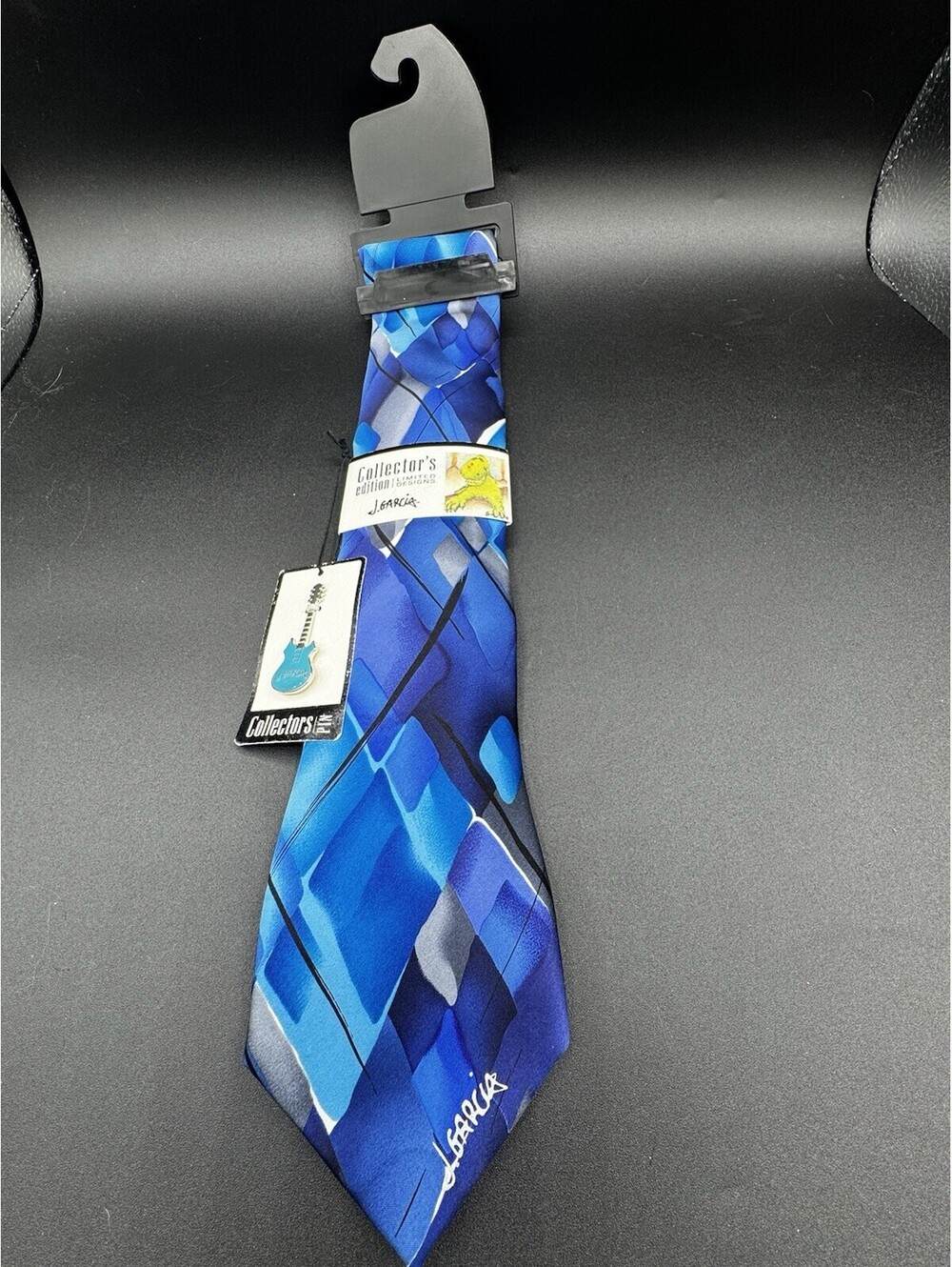 J Garcia Collector’s Edition Smile Silk Tie NWT Limited Design Blue Guitar Pin